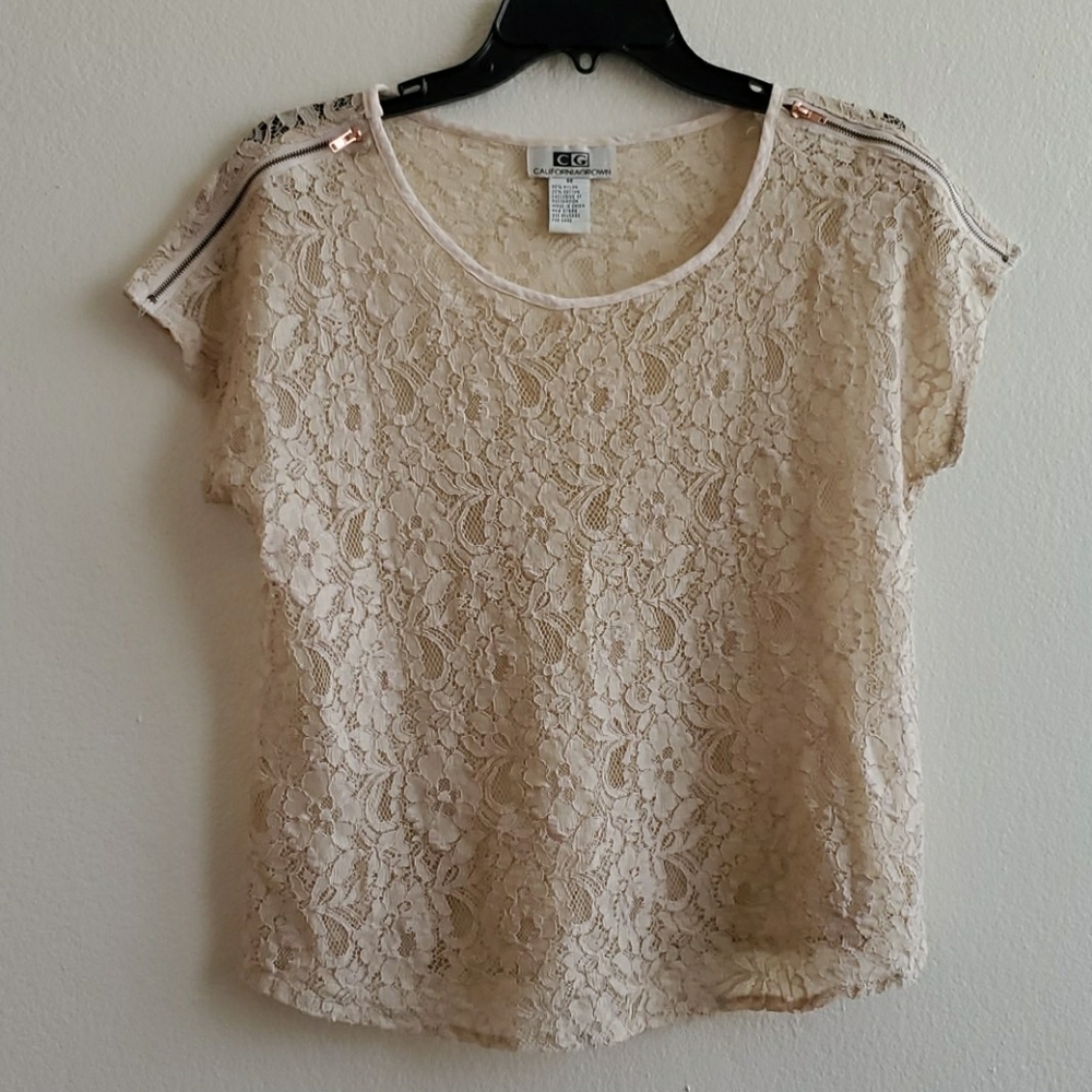 California Grown Lace Top Sz M